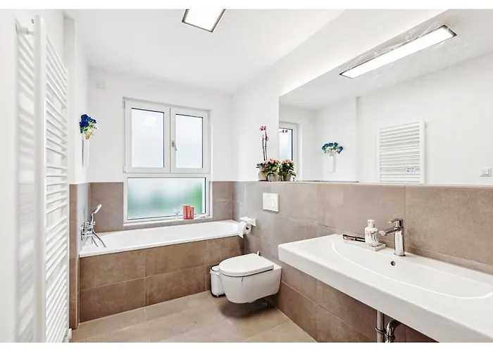 Frankfurt Messe Business Suit - Messe South Gate Located Across Street Apartamento